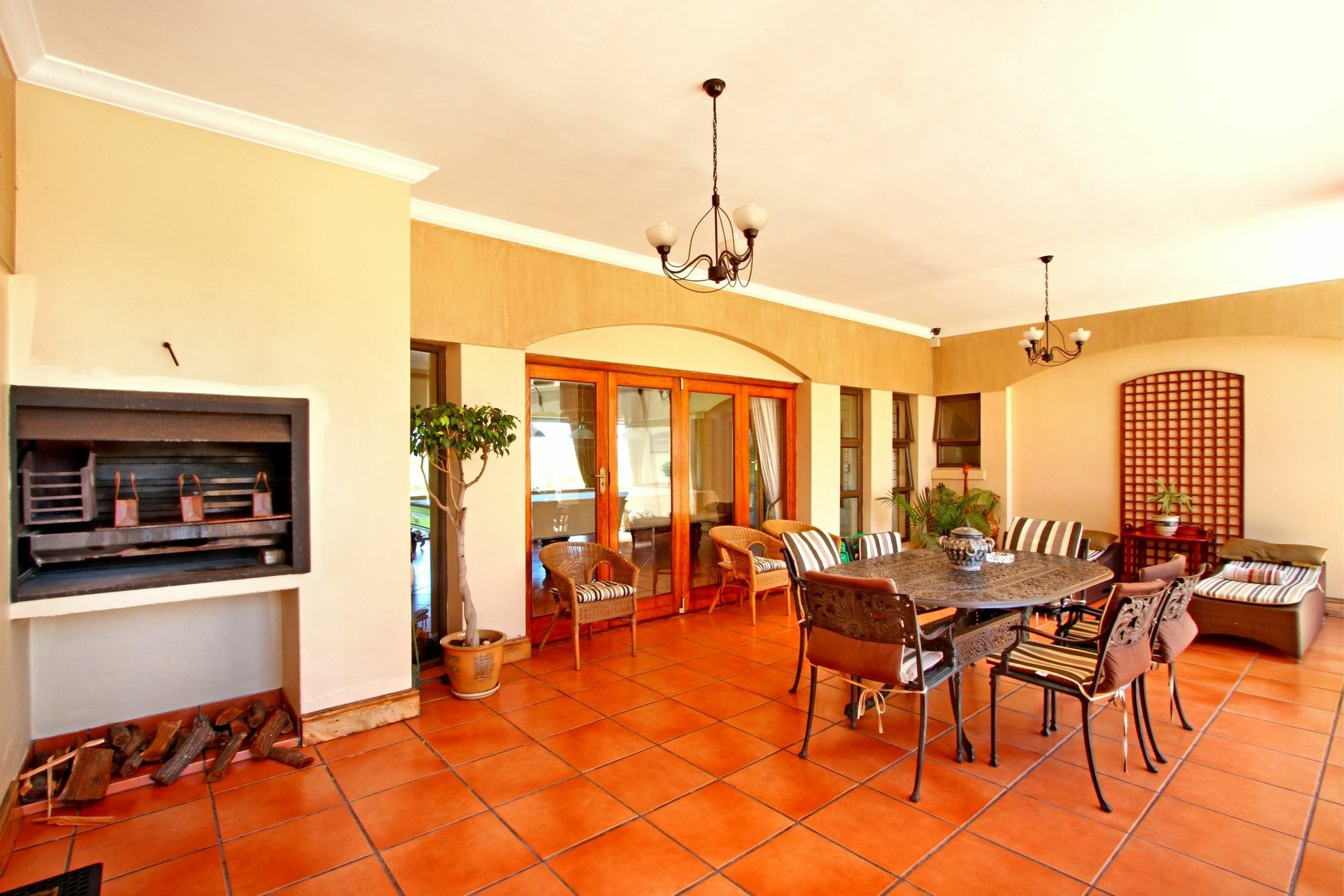 Casa Mia Guesthouse Table View Esterno foto