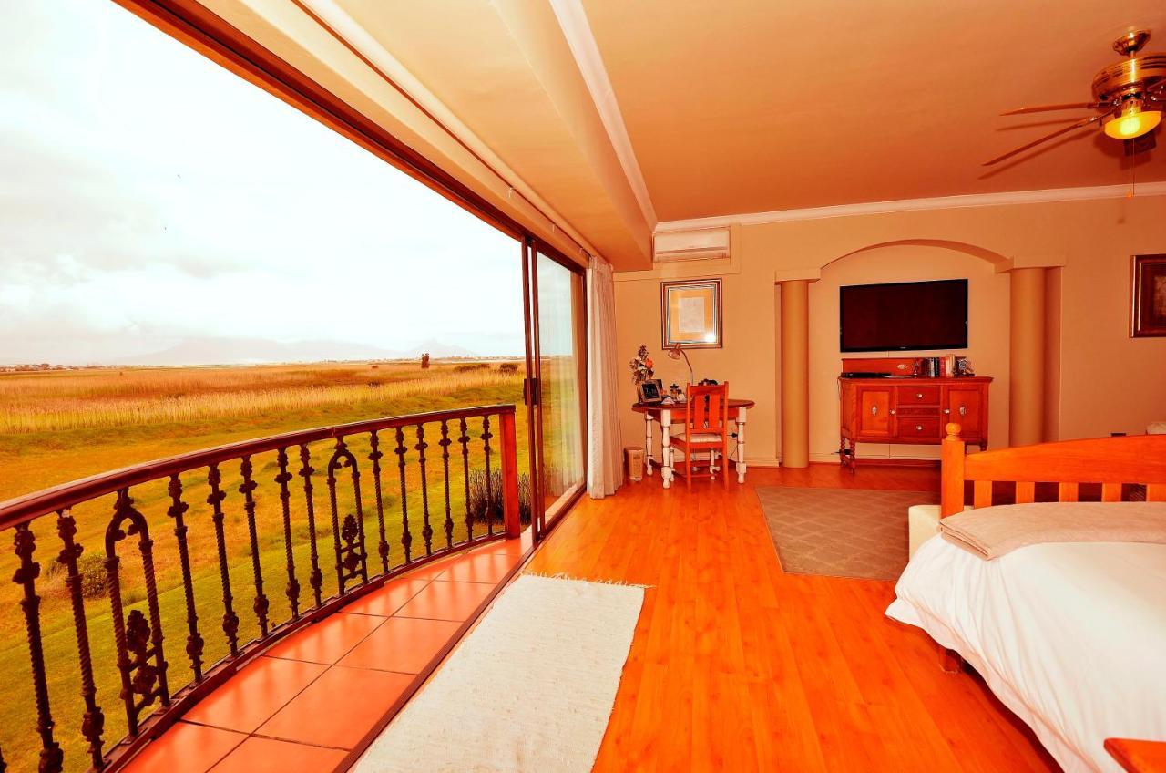 Casa Mia Guesthouse Table View Esterno foto