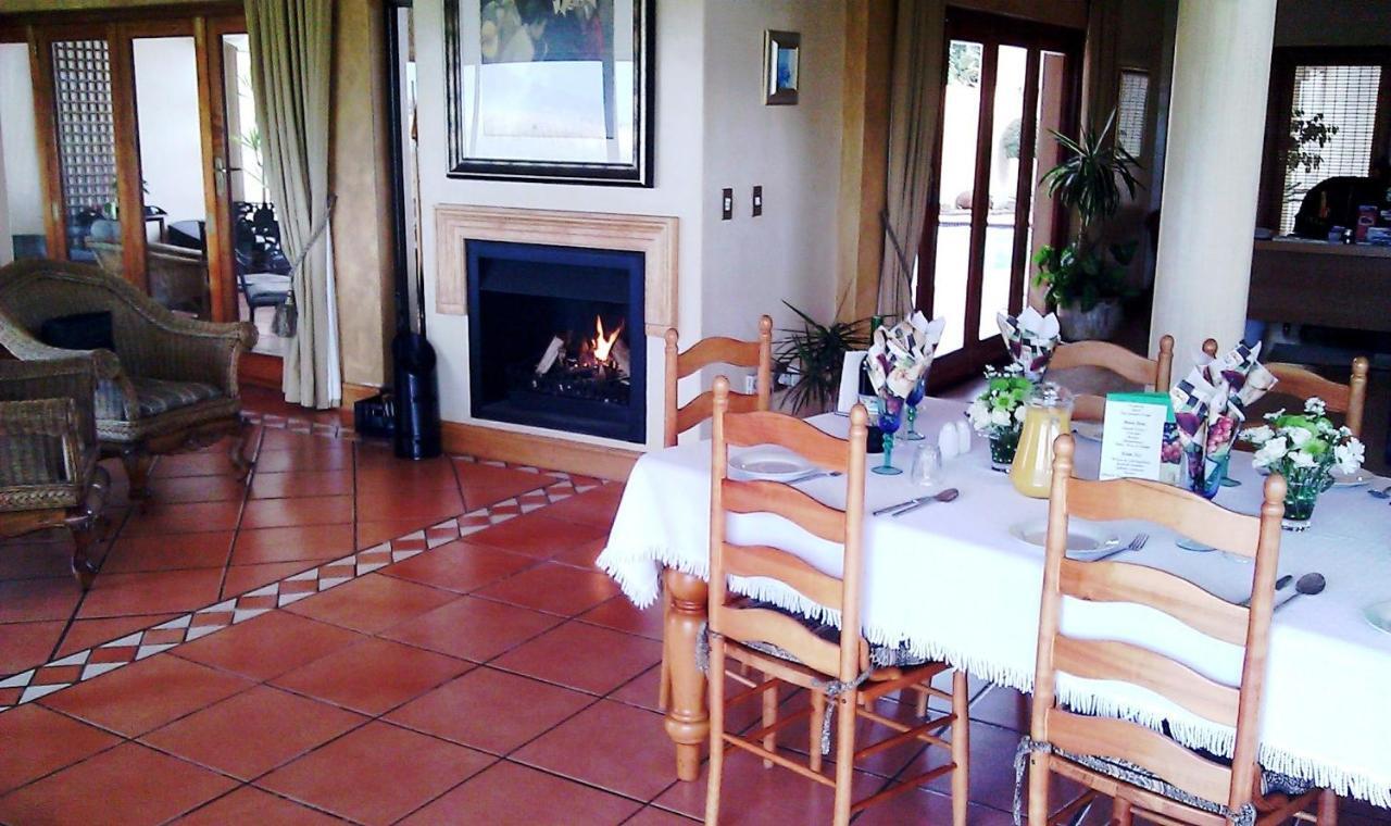 Casa Mia Guesthouse Table View Esterno foto